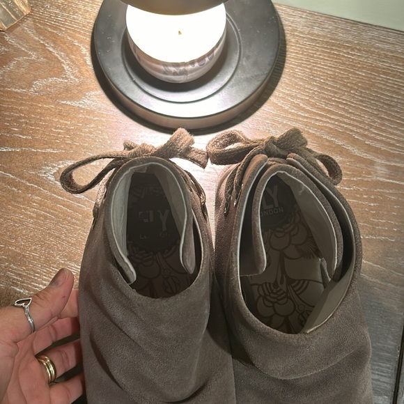 FLY LONDON Yema Taupe Suede Lace Up Wedge Booties Tan Platform - Picture 6 of 6